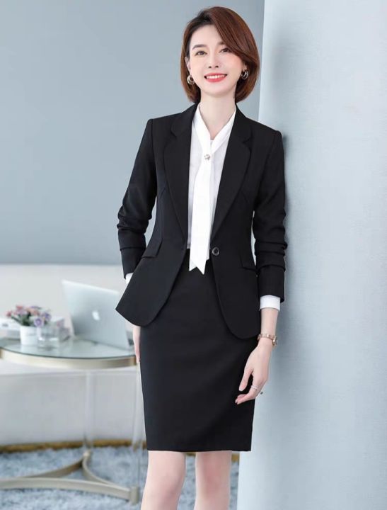 Boss%20Lady%20Single%20Button%20Classic%20Black%20Formal%20Coat%20and%20Pant%20Set%20For%20Women%20-%20Image%2010