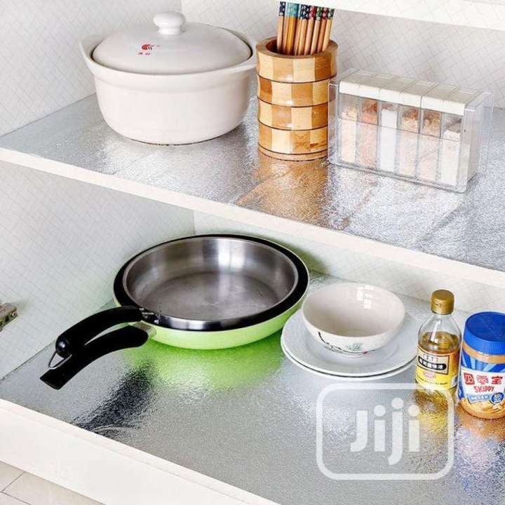 Kitchen%20Silver%20Oil%20Proof%20Waterproof%20Paper%20Aluminum%20Foil%20Backsplash%20Sticker%20Roll%20Stove%20Cabinet%20Liner%20Decor%20Self%20Adhesive%20Wallpapers%20(3m%20x%2061%20cm)%20-%20Image%204