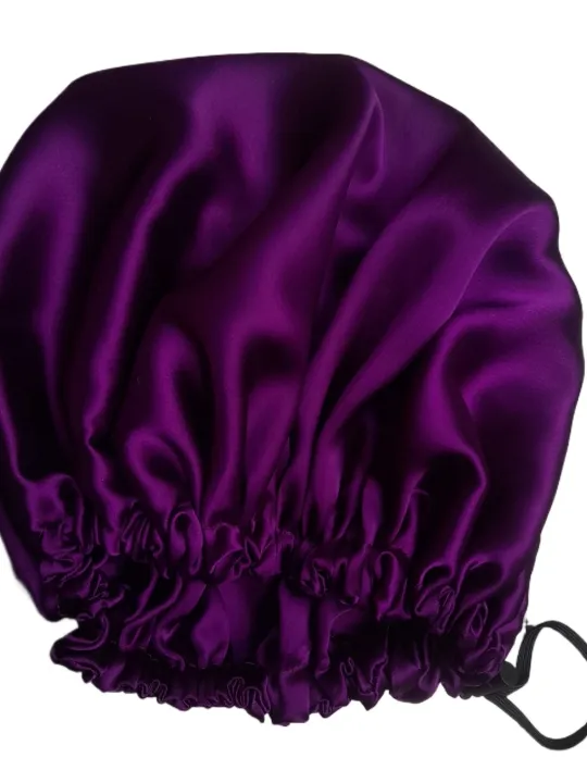 Double%20Layer%20Silk%20Reversible%20Bonnet%20with%20Adjustable%20Strap%20for%20Healthy%20Hair%20Care,%20Unisex%20Hair%20Accessory%20-%20Image%2010