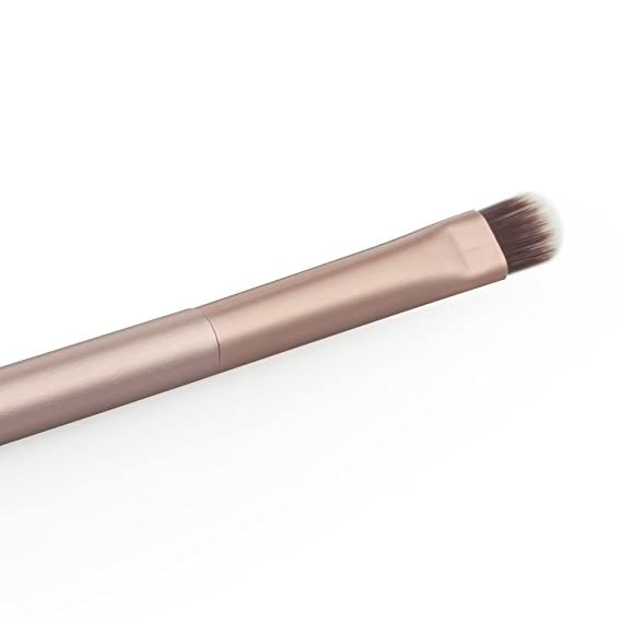 Double%20Sided%20Eyeshadow%20Blending%20Brush%20-%201%20pc%20-%20Image%205