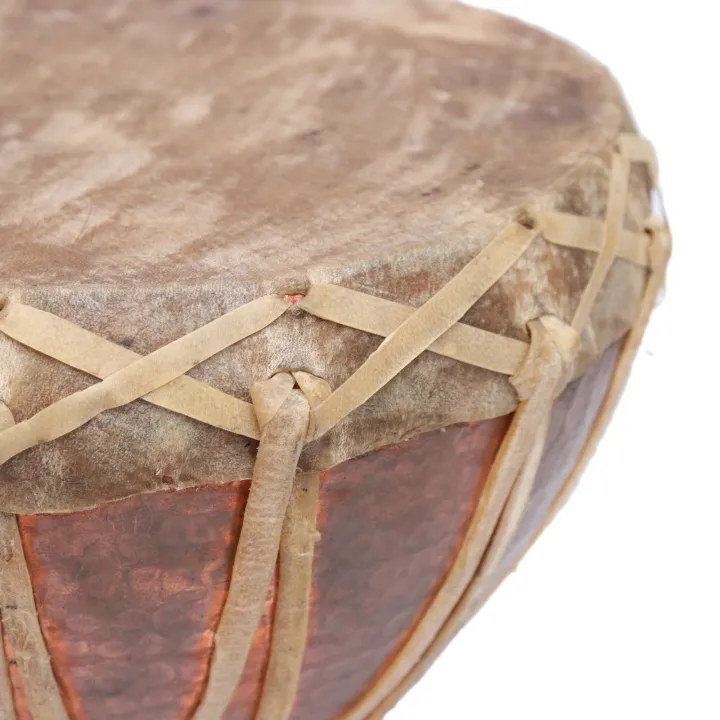 Tyamko%20(%E0%A4%9F%E0%A5%8D%E0%A4%AF%E0%A4%BE%E0%A4%AE%E0%A5%8D%E0%A4%95%E0%A5%8B)%20%7C%20Tyamako%20(%E0%A4%9F%E0%A5%8D%E0%A4%AF%E0%A4%BE%E0%A4%AE%E0%A4%95%E0%A5%8B)%20%7C%20Panche%20Baja%20Instrument%20%7C%20Nepali%20Kettledrum%20%7C%20%20H:7"%20L:8"%20-%20Image%202