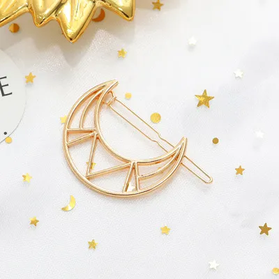 Pebbles%20Nepal%20Gold%20Geometric%20Moon%20Hair%20Clip%20for%20Women%20%7C%20Simple%20Korean%20Style%20Hairclips%20Hairpin%20-%206pcs%20-%20Image%206