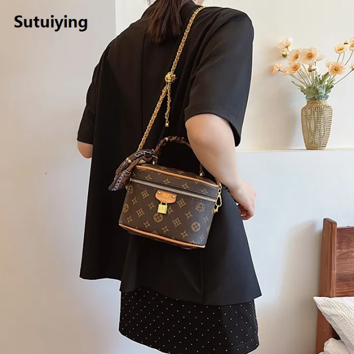 Sutuiying%202024%20Vintage%20Girls%20Shoulder%20Bag%20Handbag%20Printing%20Ladies%20Fashion%202025%20Crossbody%20Small%20Square%20Bag%20Simple%20Chain%20Girls%20Cosmetic%20Bag%20-%20Image%204