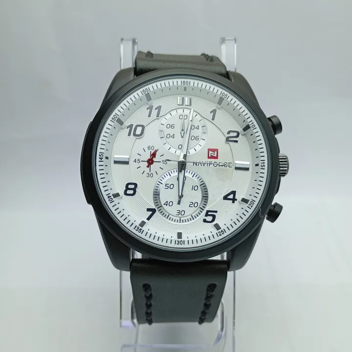 Fashionable%20Watch%20For%20Men%20%7C%7C%20Round%20Dial%20Leather%20Belt%20Waterproof%20Watch%20For%20Men%20-%20Image%205