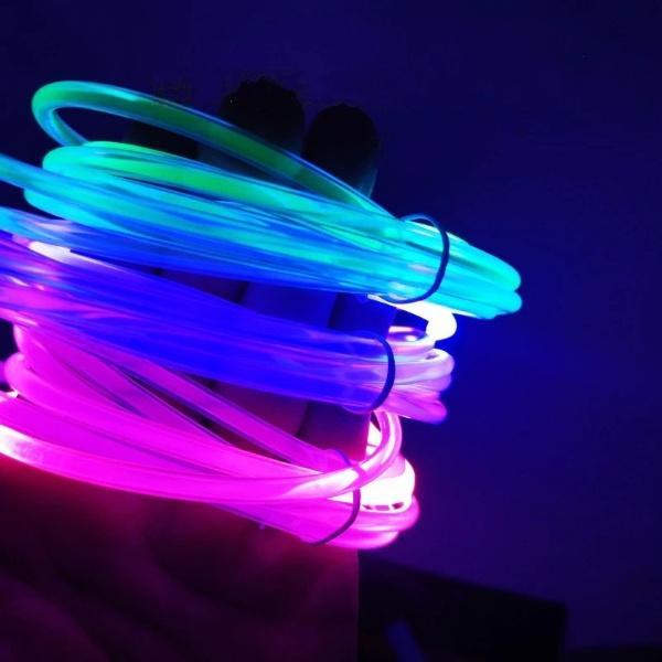 Light%20Up%20LED%20Jump%20Rope%20Colorful%20Glow%20Skipping%20Rope%20-%20Image%203