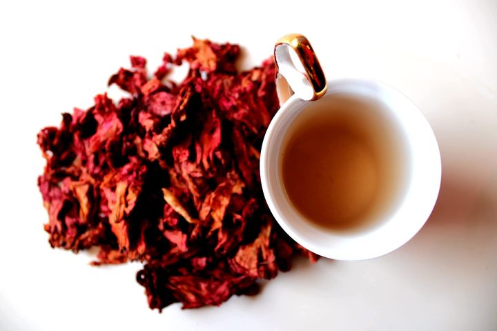 Rhododendron%20Tea%20%E2%80%93%20100%25%20Natural%20%7C%20Himalayan%20Herbal%20Detox%20Tea%20%7C%20Heart%20Health%20%7C%20Stress%20Relief%20-%20Image%202