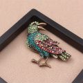 1 piece of new fall and winter can be done Thanksgiving Christmas bird brooch, novelty elegant and beautiful versatile, can enhance personal charm, suitable for travel party daily wear, decorative clothes bags hats. 