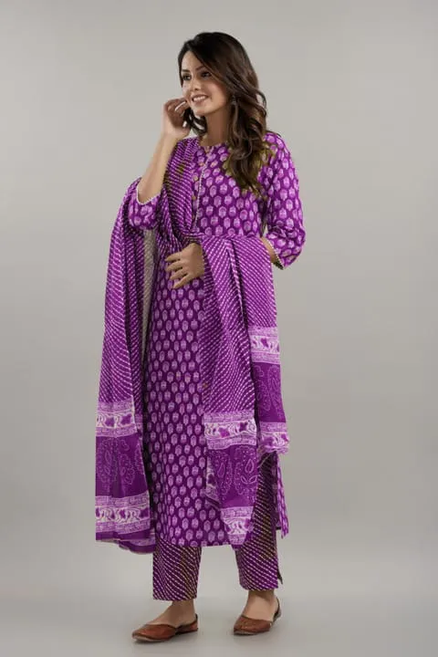 Fabdale%20Women%E2%80%99s%20Pure%20Cotton%20Printed%20Kurta%20Pant%20with%20Dupatta%20Set%20%7C%20Green%20Floral%20Ethnic%20Wear%20(DVST-017)%20-%20Image%207