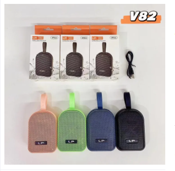 LP%20V-82%20IPX4%20Waterproof%20Wireless%20Rechargeable%20Bluetooth%20Speaker%20with%20FM%20Radio,%20TF%20,%20USB%20,%20Stereo%20Sound%20-%20Image%203