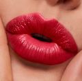 Super Lustrous™ Lipstick - Crème & Pearl Finish. 