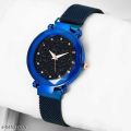 Magnetive Buckle Fashionable Round Shape Watch For Women - Black | Fashion Round Shape Watch For Women. 