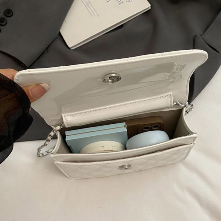 Crossbody%20Bag%20Pu%20Leather%20Mini%20Small%20Square%20Hand%20Bag%20with%20Chain%20And%20Stylish%20Lock%20for%20Women%20-%20Image%205
