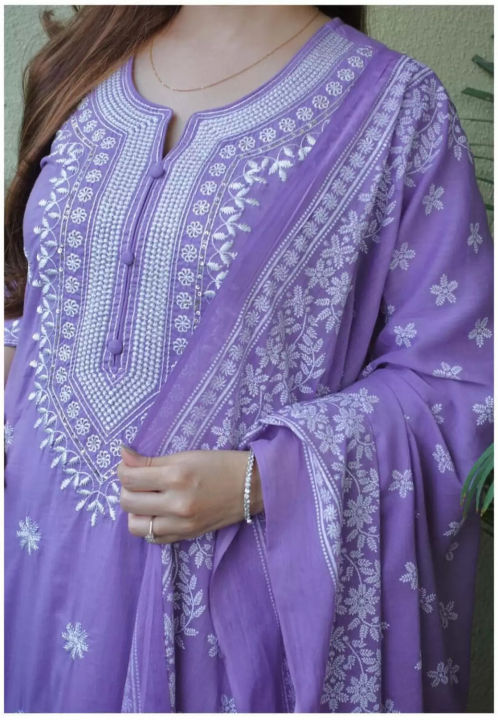 Fabdale%20Lavender%20Embroidered%20A-Line%20Kurta%20Pant%20Salwar%20Suit%20with%20Dupatta%20%7C%20Festive%20&%20Party%20Wear%20(RYEX-022)%20-%20Image%2010