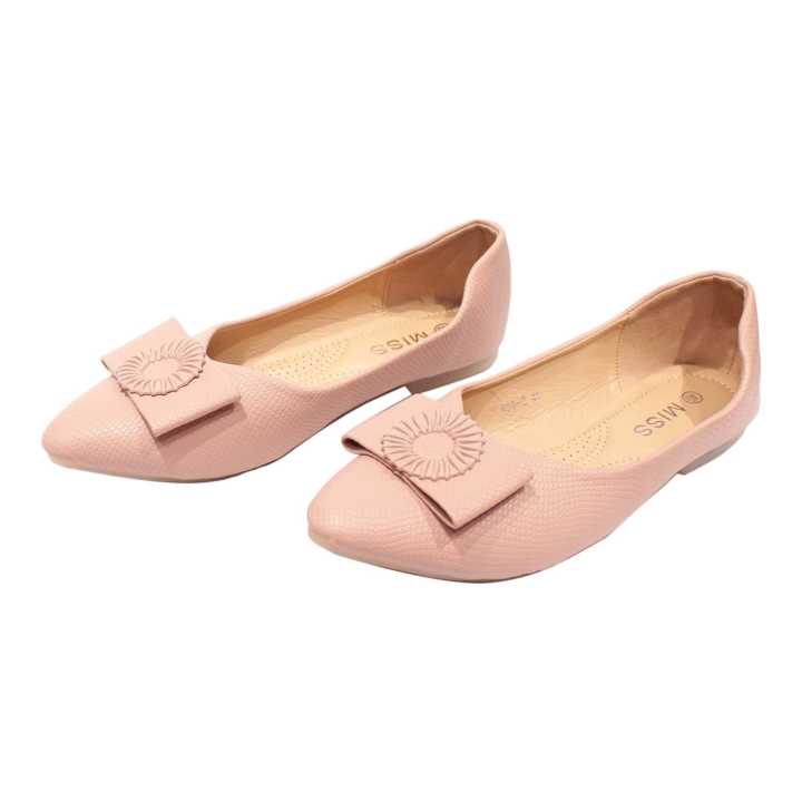 Pink Miss Buckle Design Closed Shoes For Women