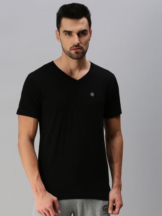 ONN%20Men%20V%20Neck%20Half%20Sleeve%20T-shirt%20-%20Fashion%20%7C%20T-Shirts%20For%20Men%20%7C%20Men's%20Wear%20%7C%20Half-%20Sleeves%20T-Shirts%20%7C%20-%20Image%204