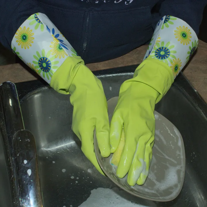Long%20Sleeve%20Latex%20Kitchen%20Wash%20Dish-washing%20Gloves%20-%20Image%209