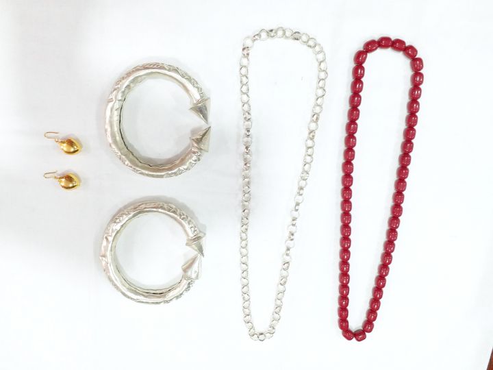 Girl%20Newari%20Traditional%20Dress%20Set%201%20Dress%20And%20Jangawal%20suruwal%20Patuki%20With%20Red%20Boarder%20Muga%20Red%20Mala%20Silver%20Plated%20Jyapu%20Shikhaa%20Sachika%20For%20Hair%20Bond%20%20Gold%20Plated%20Ear%20Ring%20%20Makasi%20%20Gold%20Plated%20Nyapu%20Shikhaa%20%20Silver%20Plated%20Kale%20-%20Image%208