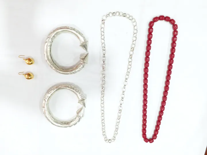 Girl%20Newari%20Traditional%20Dress%20Set%201%20Dress%20And%20Jangawal%20suruwal%20Patuki%20With%20Red%20Boarder%20Muga%20Red%20Mala%20Silver%20Plated%20Jyapu%20Shikhaa%20Sachika%20For%20Hair%20Bond%20%20Gold%20Plated%20Ear%20Ring%20%20Makasi%20%20Gold%20Plated%20Nyapu%20Shikhaa%20%20Silver%20Plated%20Kale%20-%20Image%208