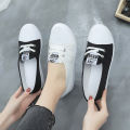 Internet celebrity White shoes women's 2023 new Korean style versatile comfortable casual cloth shoes women's low-cut breathable canvas shoes for students. 