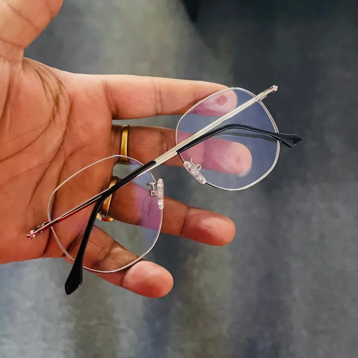 Elegant%20Classic%20Black%20Full%20Rim%20Metal%20Frame%20Computer%20Glasses%20with%20Blue%20Lens%20for%20Unisex%20-%20Image%204