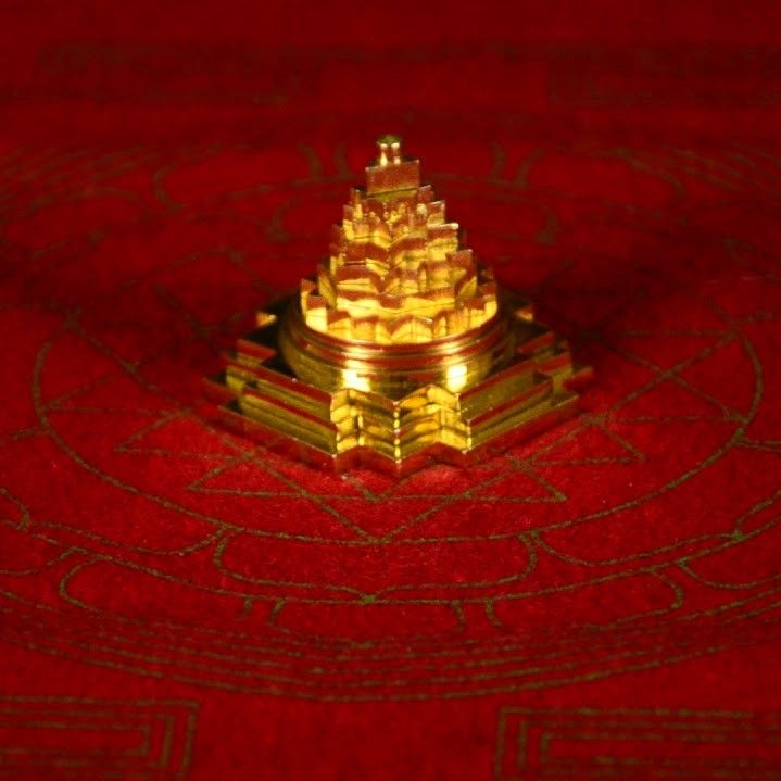 Sumeru Shree Yantra - Brass Shri Meru Chakra Metal Made/ Maha Lakshmi Sumeru Shri Chakra for Good Luck, Success and Prosperity