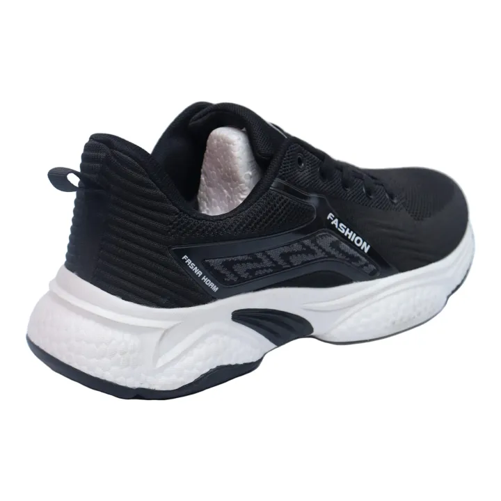 Black%20Sports%20Shoes%20For%20Men%20-%20Image%204