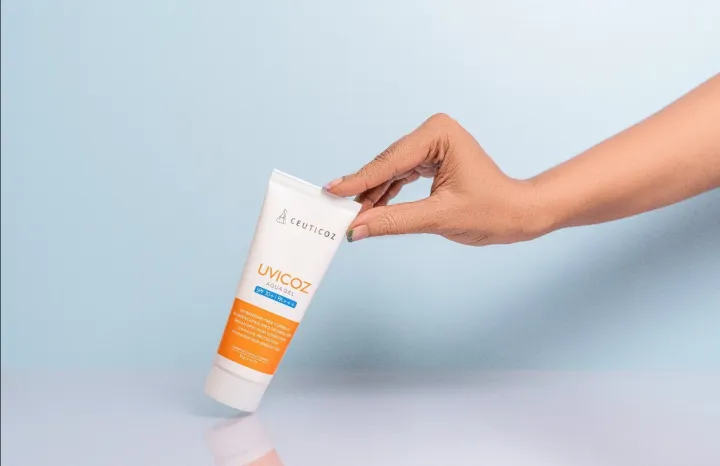 Ceuticoz%20Uvicoz%20Aqua%20Gel%20Sunscreen%20SPF%2030+%20PA+++,%2060gm%20By%20Amore%20-%20Image%202