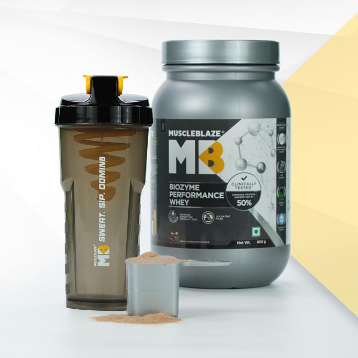 MuscleBlaze%20Cyclone%20Shaker%20700ml%20Black%20%7C%20100%25%20Leakproof%20BPA-Free%20Blender%20Bottle%20%7C%20Ideal%20for%20Whey%20Protein%20Preworkout%20&%20Shakes%20%7C%20Plastic%20-%20Image%204