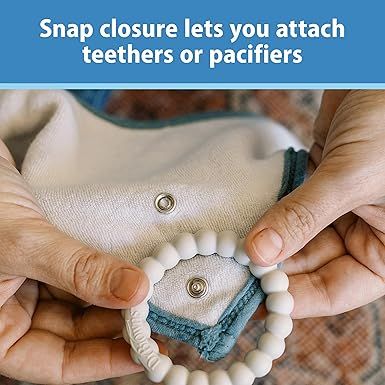 Dr%20Brown's%20Bandana%20Bibs%20with%20Removable%20Beaded%20Teether,%202-Pack,%20AC282-P12%20/%20AC283-P12%20-%20Image%2010