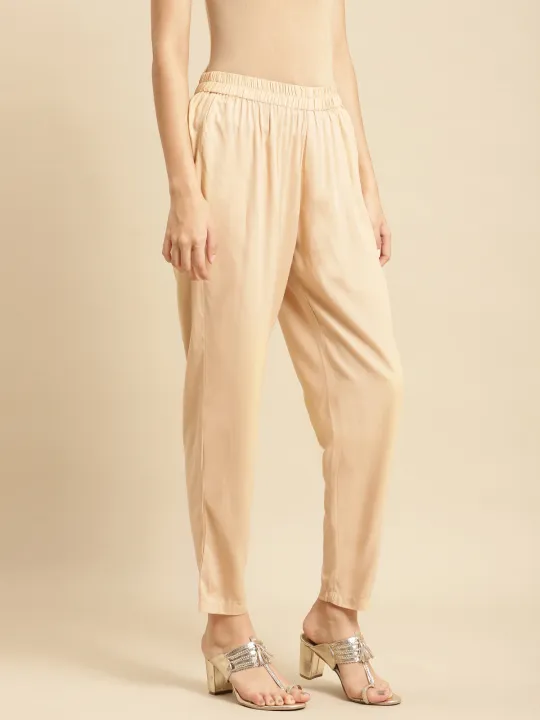Kiva%20Women%20Rayon%20Solid%20Ankle%20Length%20Straight%20Pant%20-%20Image%203