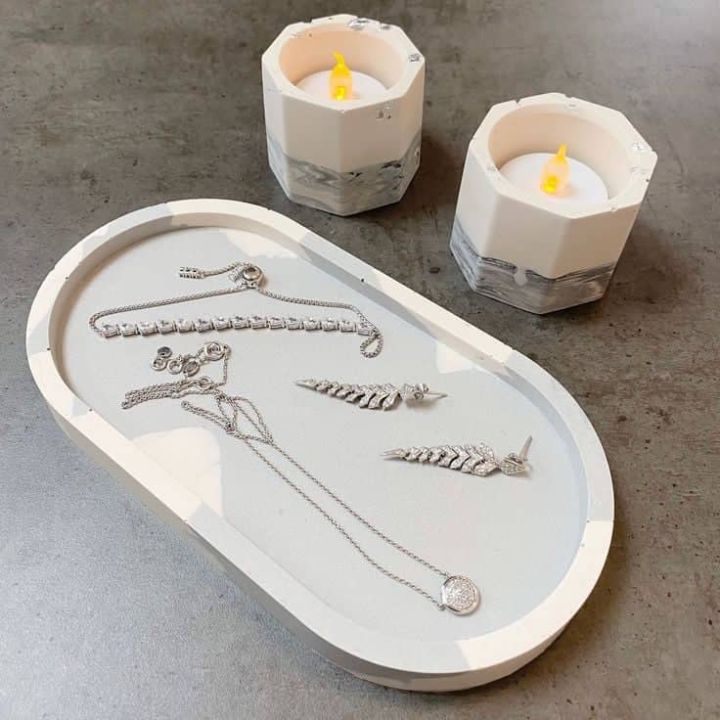 Aesthetic%20Home%20Decoration%20Items%20Minimal%20Set%20Of%20Tray%20And%20Candle%20-%20Image%204