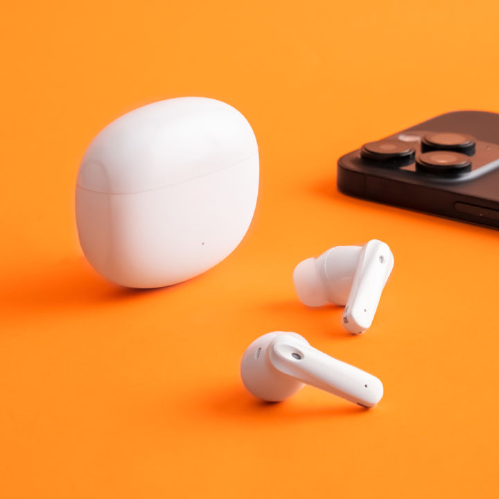 Remax%20ANC+ENC%20True%20Wireless%20Earbuds%20CozyPods%20W21N%20-%20Image%203