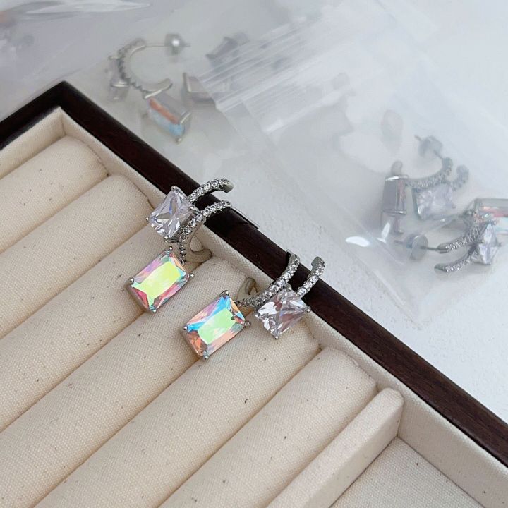 %E3%80%90Top%20Picks%E3%80%91Super%20Flash%20Dream%20Square%20High-end%20Glow%20Sugar%20Earrings%20Women%20Zhan%20Qiuyi%20with%20Bright%20Elegant%20Elegant%20Earrings%20-%20Image%202