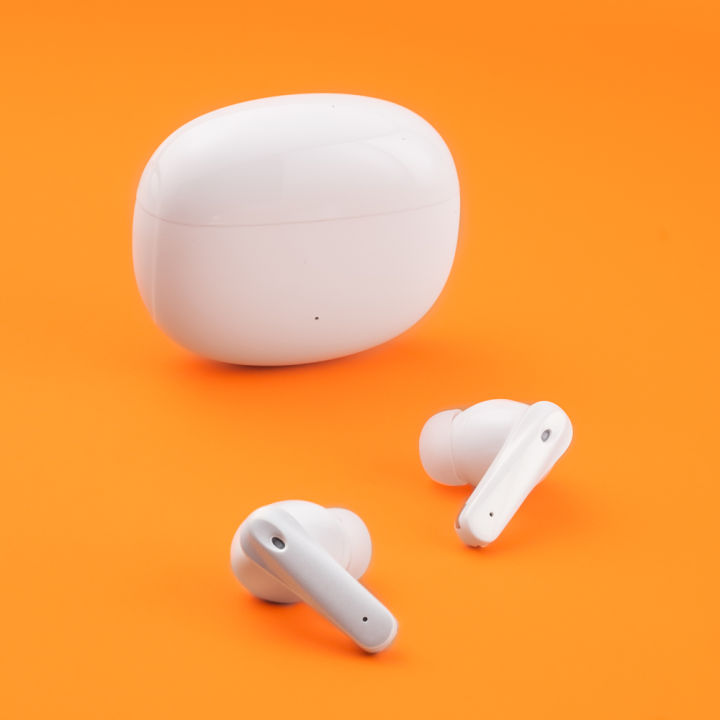 Remax%20ANC+ENC%20True%20Wireless%20Earbuds%20CozyPods%20W21N%20-%20Image%207