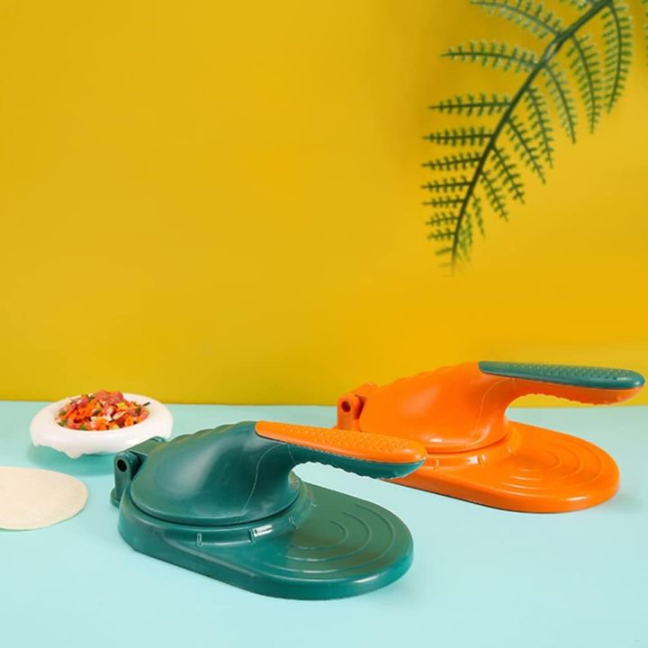 Press%20Dumpling%20Wrapper%20Household%20Hand%20Press%20Momo%20Wrapper%20-%20Image%204