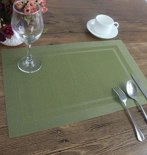 Set%20Of%206%20Plastic%20Dining%20Table%20Mats%20-%20Table%20Placemats%20For%20Home%20And%20Dining%20Decor%20-%20Image%202
