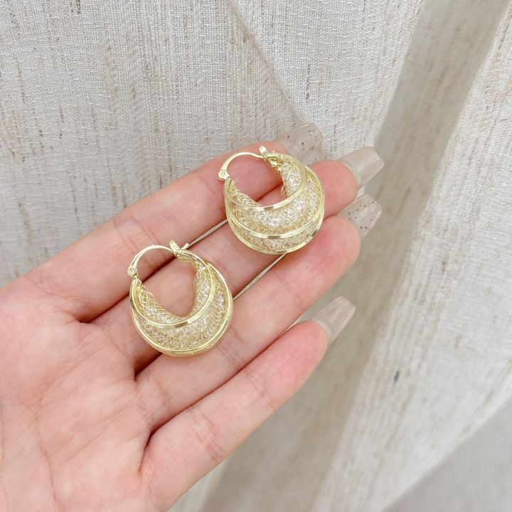 European%20and%20American%20super%20flash%20mesh%20crushed%20stone%20U-shaped%20earrings,%20high-end%20fashion%20temperament,%20celebrity%20style,%20light%20luxury,%20exaggerated%20earrings%20-%20Image%202