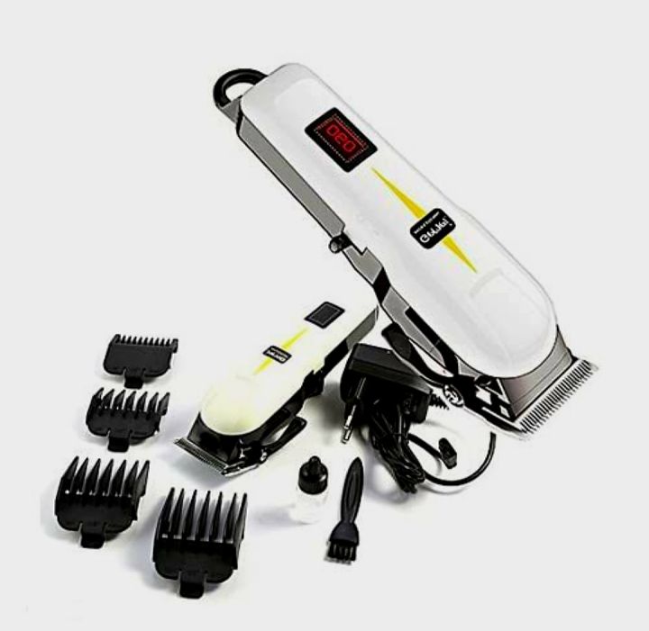 Geemy%20Professional%20Hair%20Clipper,%20Rechargeable%20Hair%20Cutting%20Machine,%20Grooming%20Kit%20Cordless%20Hair%20Clipper%20Gm%206008%20-%20Image%204