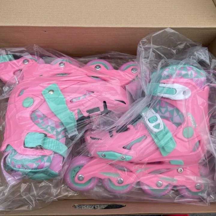 Pink%20Skate%20Shoes%20for%20Kids%20%E2%80%93%20Comfortable%20Roller%20Skate%20Sneakers%20with%20Flashing%20LED%20Wheels,%20Adjustable%20Roller%20Shoes%20for%20Girls%20&%20Boys,%20Stylish%20Sports%20Shoes%20for%20Outdoor%20Fun%20-%20Image%202