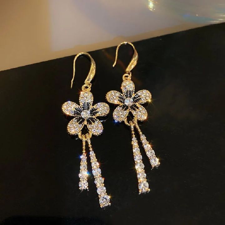 Korean%20Fashion%20Delicate%20Flower%20Inlay%20Zircon%20Dangle%20Earrings%20For%20Women%20Birthday%20Party%20Fashion%20Custom%20Jewelry%20-%20Image%206