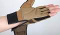 Stylish Professional Anti-Skid Fitness Half-Finger Gym Gloves - New. 