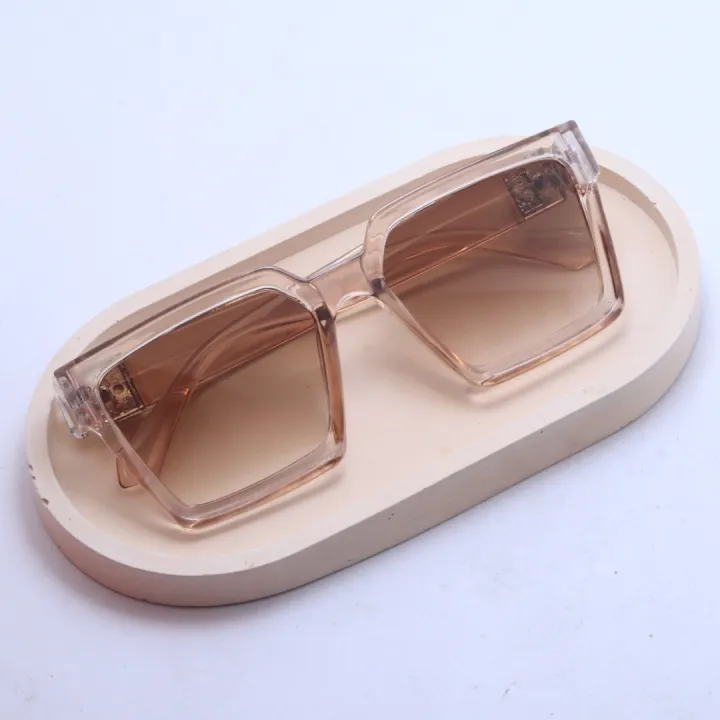 LB%20Square%20Black%20Polycarbonate%20Frame%20Sunglasses%20For%20Women%20-%20Black%20%7C%20Fashion%20Black%20Sunglasses%20For%20Women%20-%20Image%205