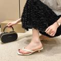 Women's slippers solid color ladies thin summer sandals chuck fashion ladies 2025 new heel flip flops new designer casual. 