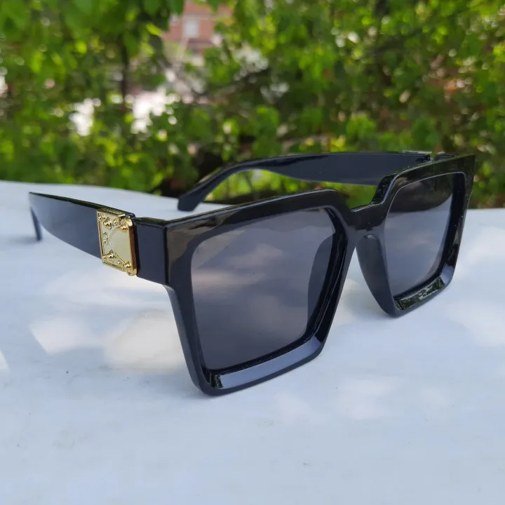 Buy%201%20Get%201%20Luxury%20Fashion%20Style%20%20Square%20Sunglasses%20For%20Unisex%20-%20Image%205