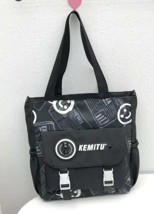 Kemitu%20Black%20Tote%20Bag%20With%20Newspaper%20Print%20And%20Buckle%20Closure%20-Trendy%20Shoulder%20Bag%20For%20Daily%20Use%20-%20Image%204