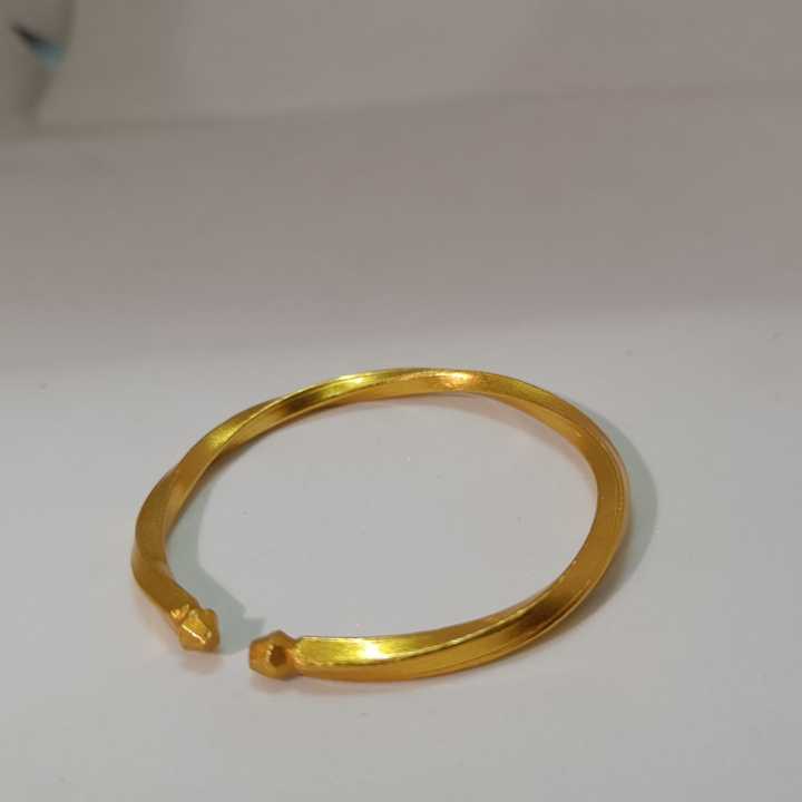 Panchadhatu Bala For Women ( Nepali Bangles) 1pc