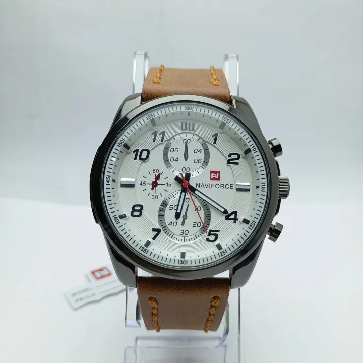 Fashionable%20Watch%20For%20Men%20%7C%7C%20Round%20Dial%20Leather%20Belt%20Waterproof%20Watch%20For%20Men%20-%20Image%202