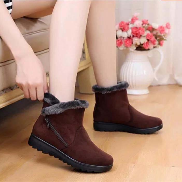 Women%20Winter%20Warm%20Snow%20Boots%20Fashionable%20Tassel%20Flat%20Platform%20Cotton%20Boots%20(Shoes-1)%20-%20Image%202
