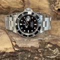 Fashionable Luxury Submariner Date Function Quartz Watch For Men. 