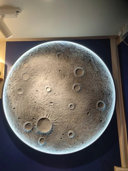 LED%20Relief%20Moon%20lamp%20Wall%20lamp%20Mural%20Designer%20Living%20Room%20Foyer%20Ceiling%20wall%20Hanging%20Circular%20Moon%20perfect%20for%20Home%20decor,%20Restaurant,%20Party%20Palace%20-%20Image%203